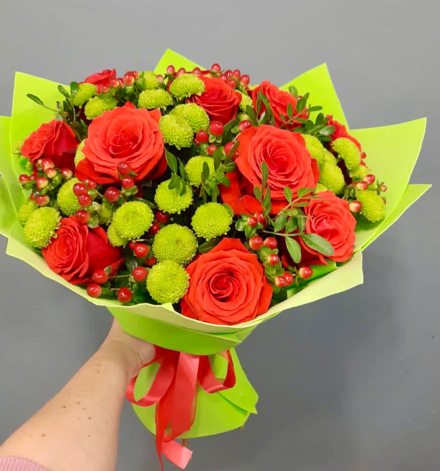 Букет цветов из: Хризантемы и Розы в Неме