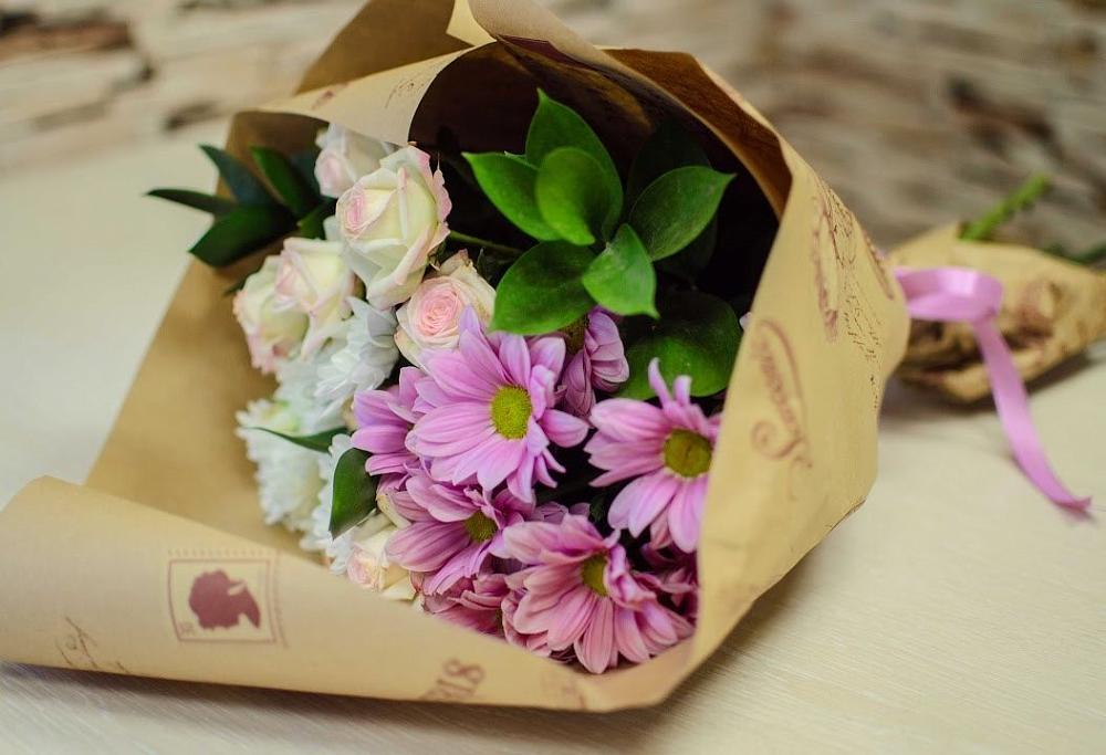 Букет цветов из: Розы и Хризантемы в Неме