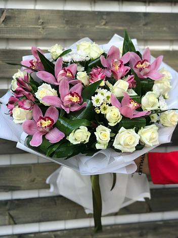 Букет цветов из: Розы и Хризантемы в Неме