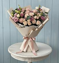 Букет цветов из:  Розы и Лизиантусы в Неме