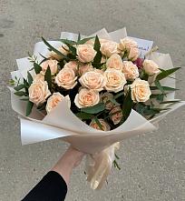 Букет Кремовые розы Латте в Неме