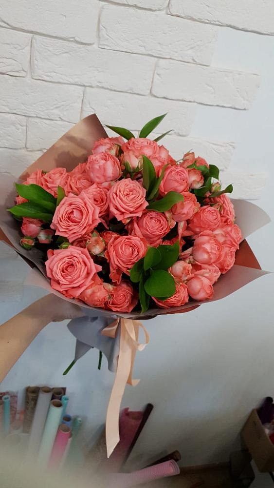 Букет цветов из: Розы в Неме