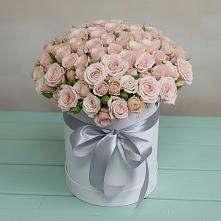 Цветочная композиция из Розы в шляпной коробке в Неме