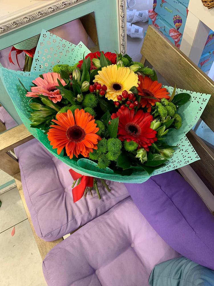 Букет цветов из: Герберы, Хризантемы и Альстромерии в Неме