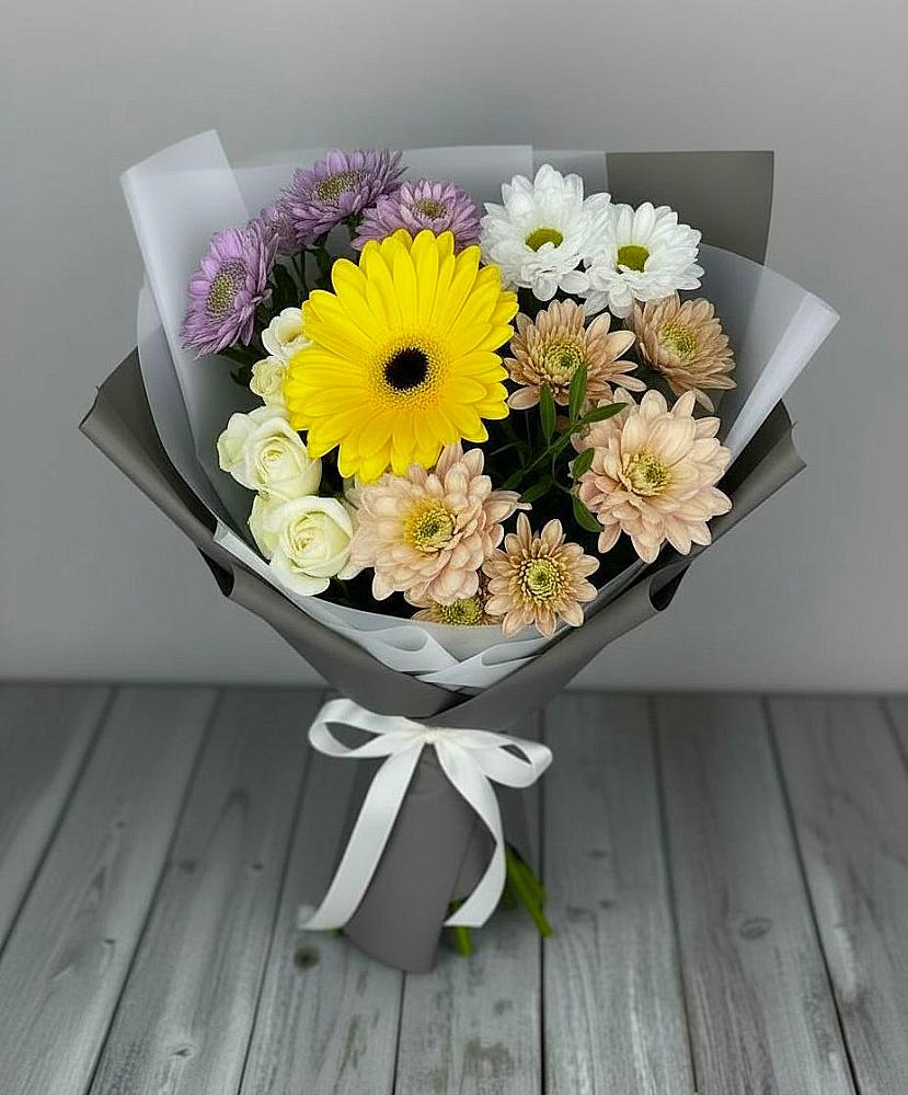 Букет цветов из: Розы, Герберы и Хризантемы в Неме
