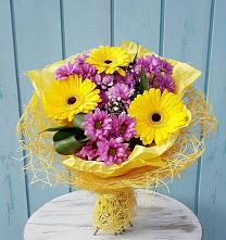 Букет цветов из:  Хризантемы и Герберы в Неме