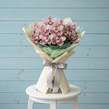 Букет цветов из:  Орхидеи и Розы в Неме