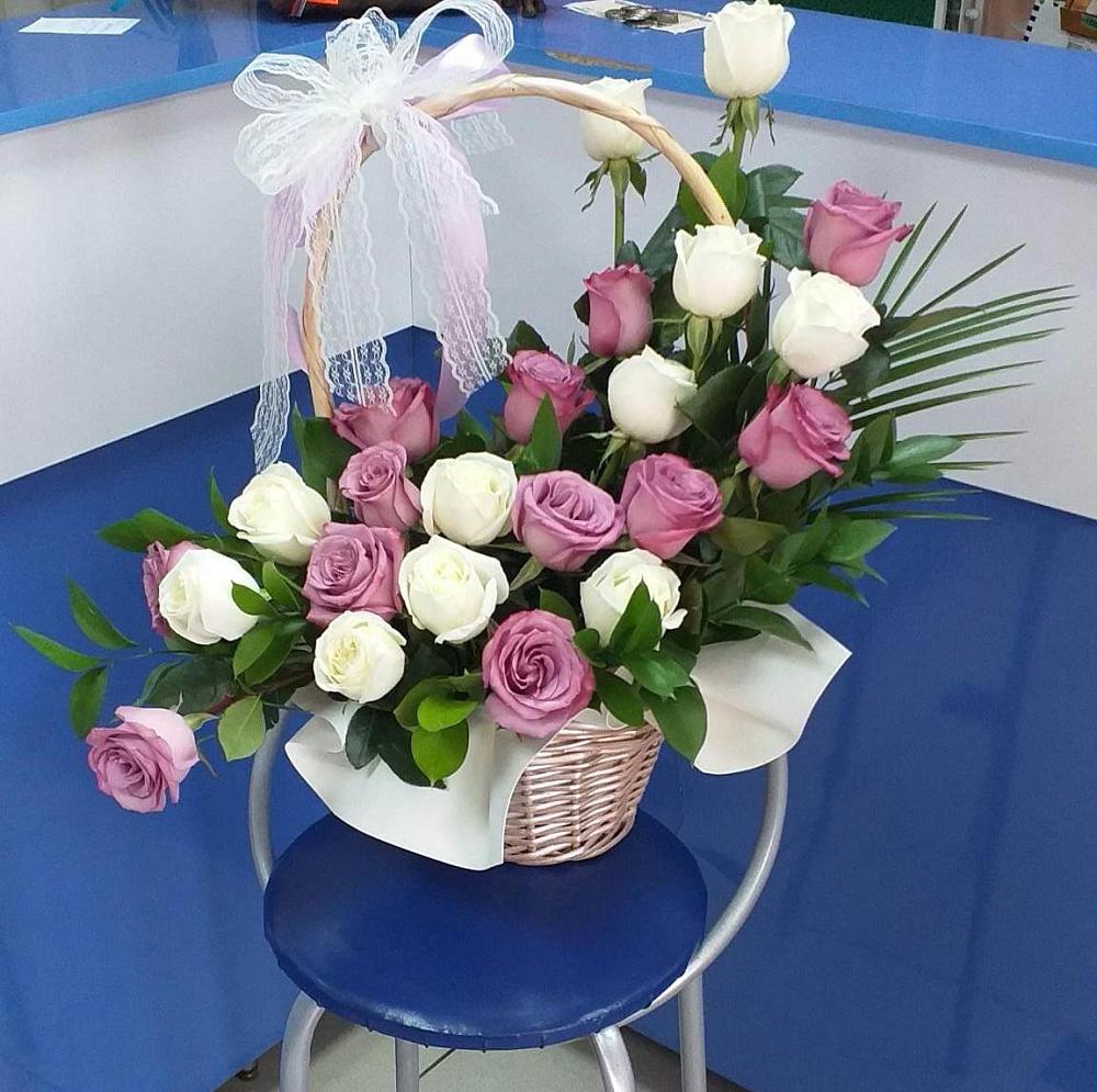 Цветочная композиция из Розы в корзине в Неме