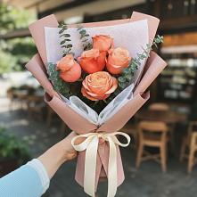Букет цветов из:  Розы в Неме
