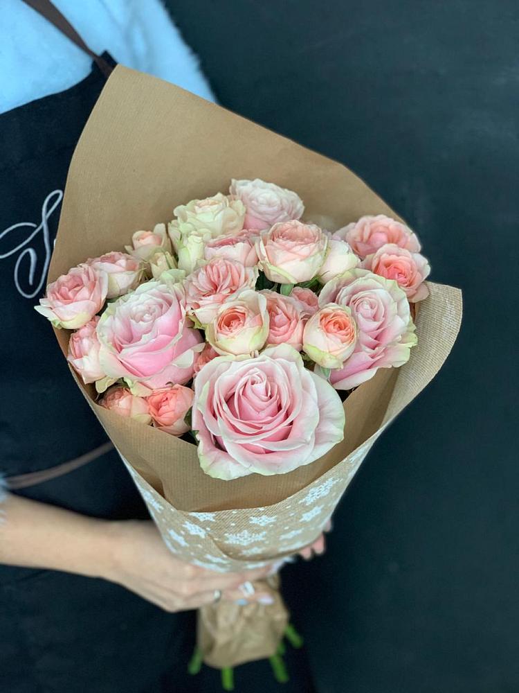 Букет цветов из: Хризантемы и Розы в Неме