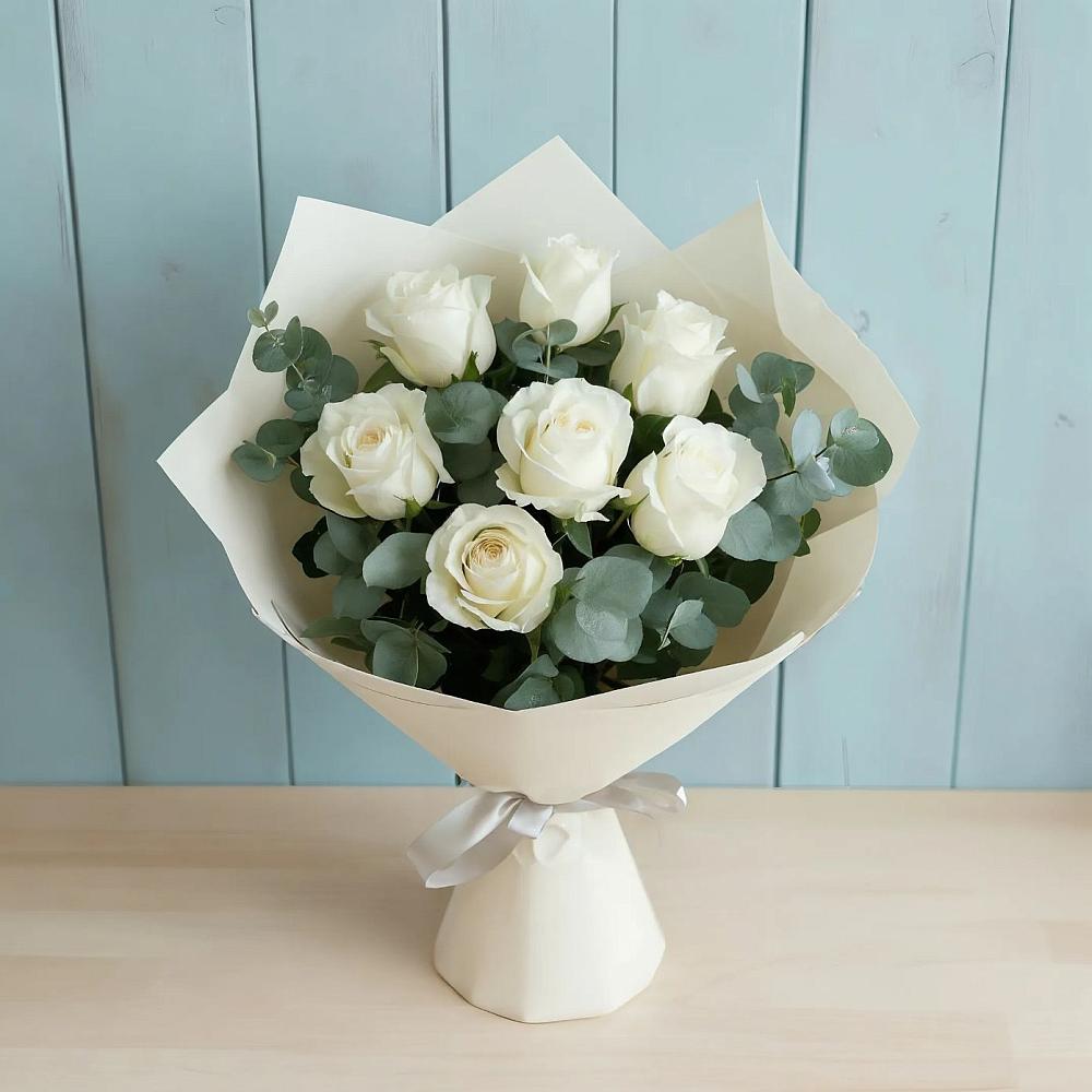 Букет Белые розы в Эвкалипте в Неме