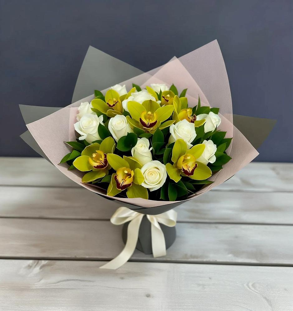 Букет цветов из: Орхидеи и Розы в Неме