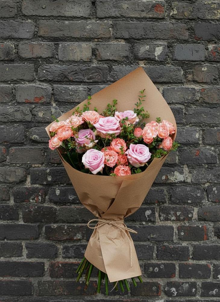 Букет цветов из: Розы в Неме