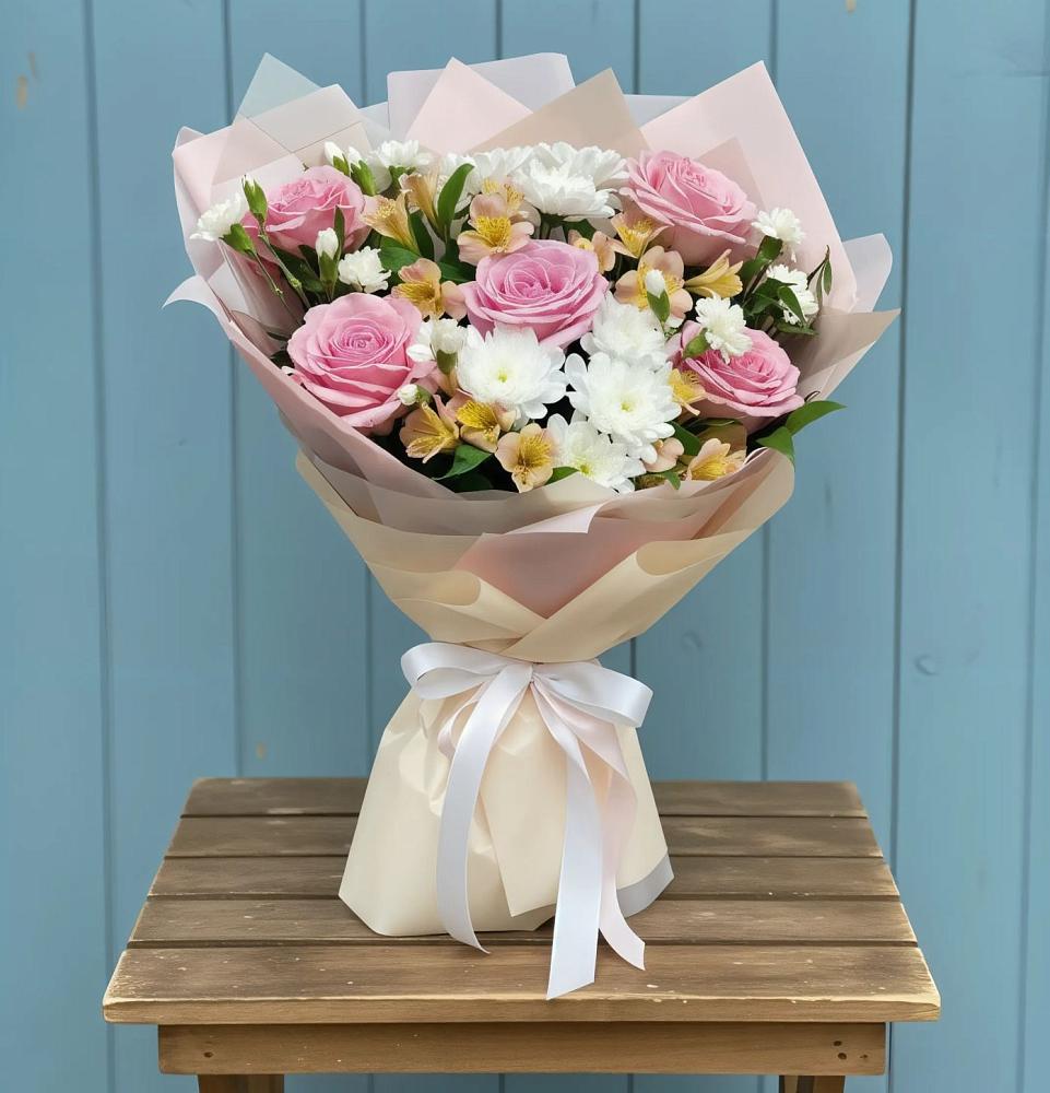 Букет цветов из: Гвоздики, Орхидеи и Розы в Неме