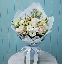 Букет цветов из:  Розы и Лизиантусы в Неме
