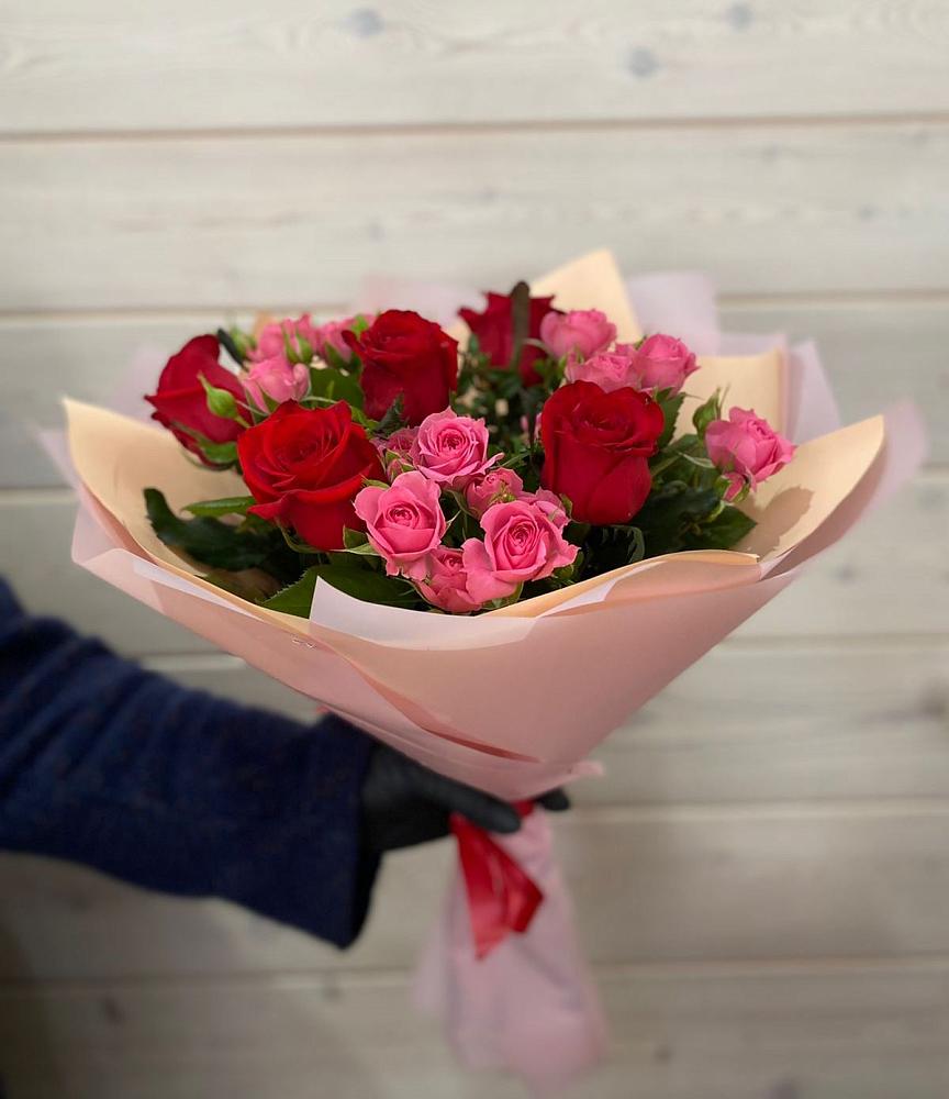 Букет цветов из: Розы в Неме