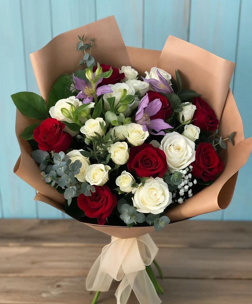 Букет цветов из: Розы и Альстромерии в Неме