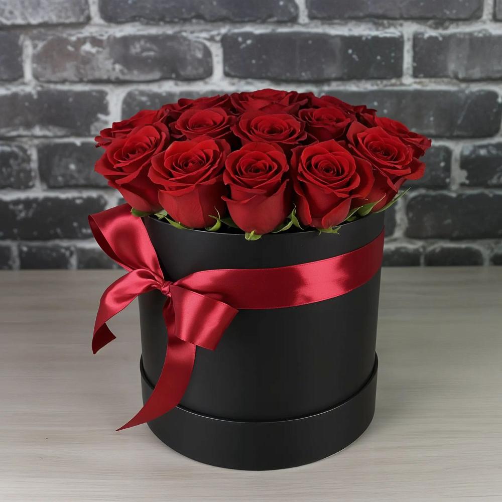 Цветочная композиция из Розы в шляпной коробке в Неме